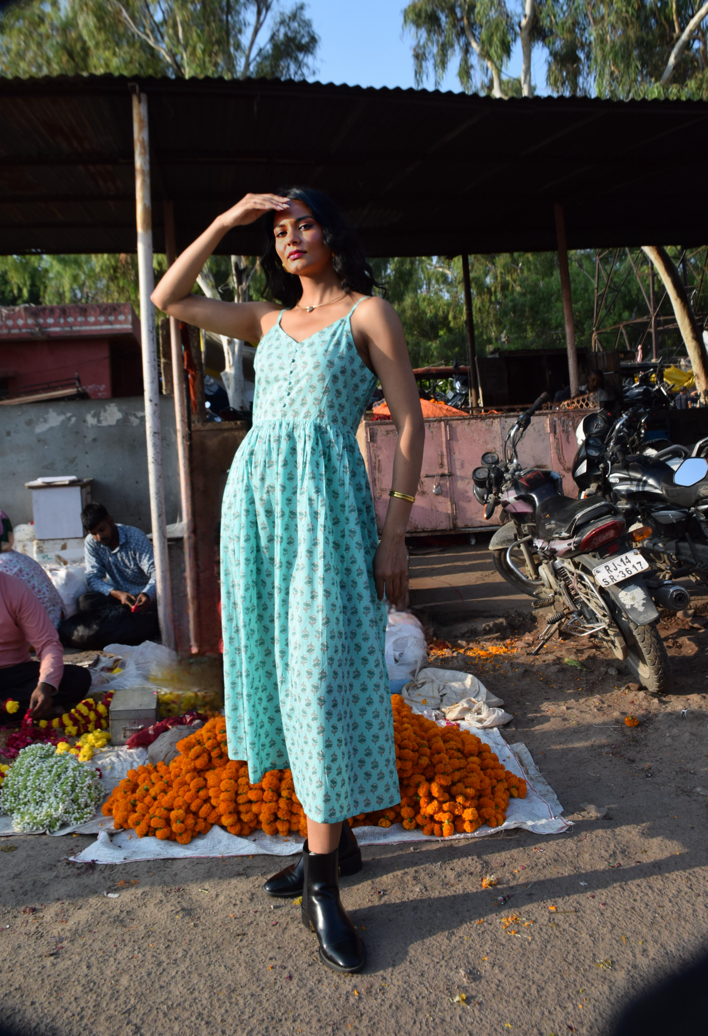 Blue Sleeveless Floral Print Midi Dress