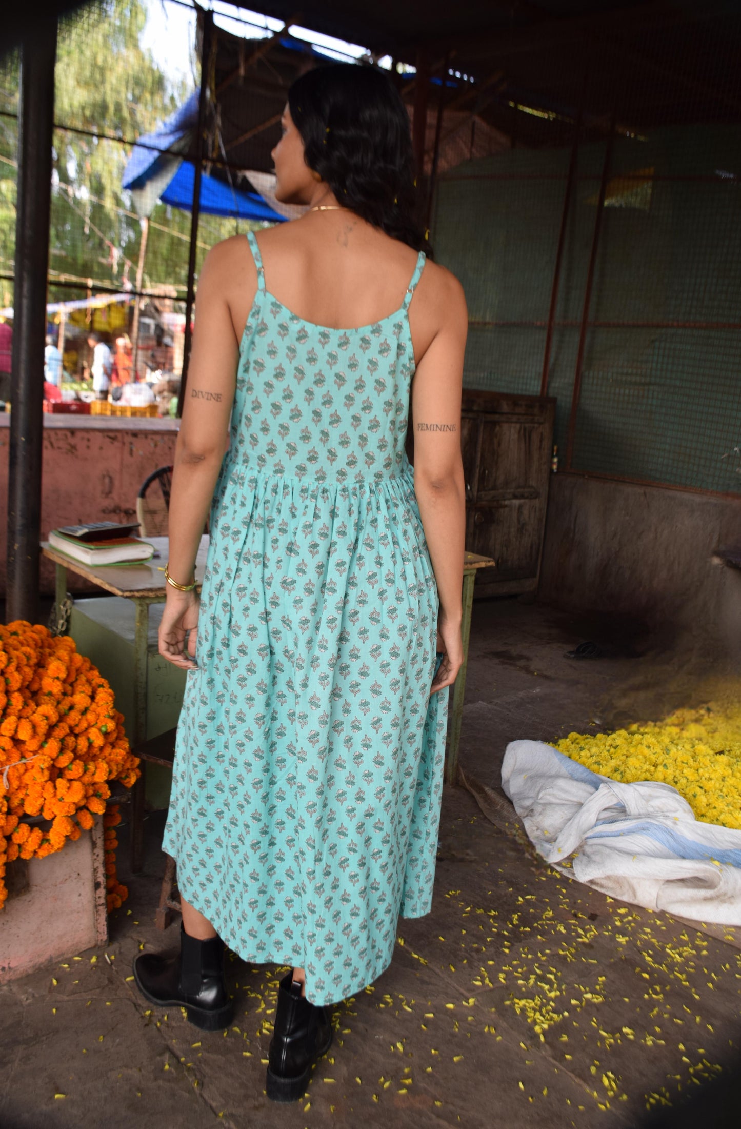 Blue Sleeveless Floral Print Midi Dress